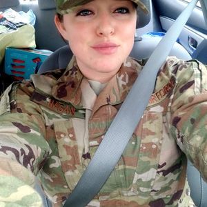 Meet your Posher, Casey